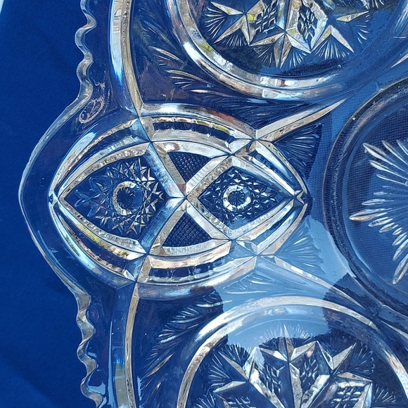 Pressed Glass sawtooth dish centerpiece Stunning piece of art EAPG MCM - Picture 10 of 17